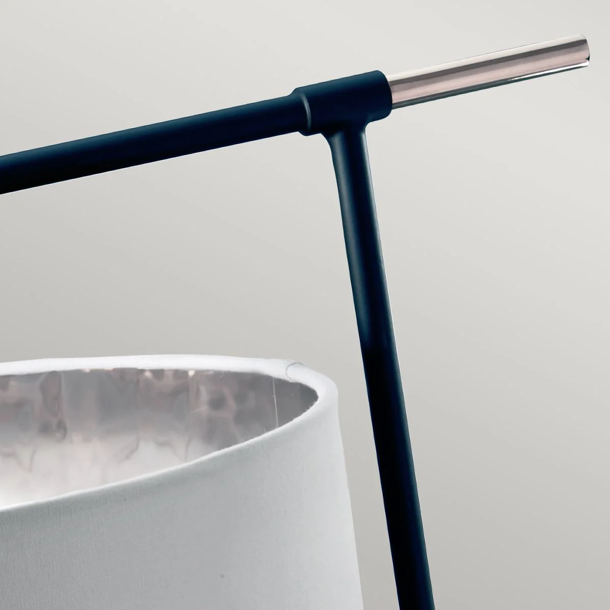 Balance 1-flammige Tischlampe - Schwarz/Poliertes Nickel mit weißem Schirm - Image 6