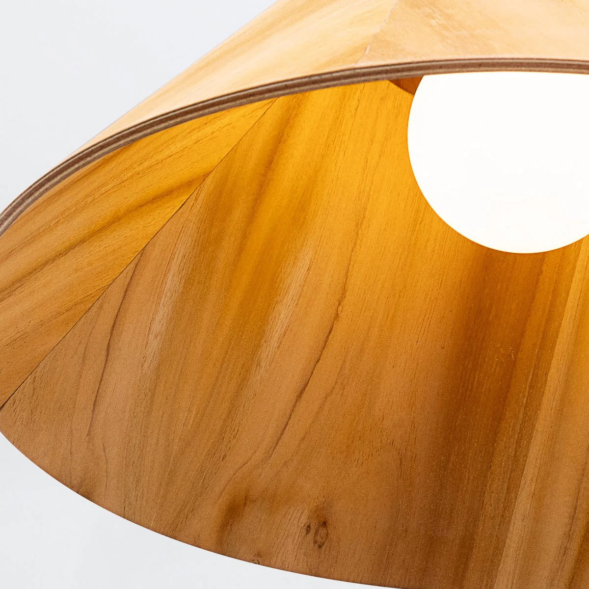 Conical Pendelleuchte aus Teakholz - Image 7