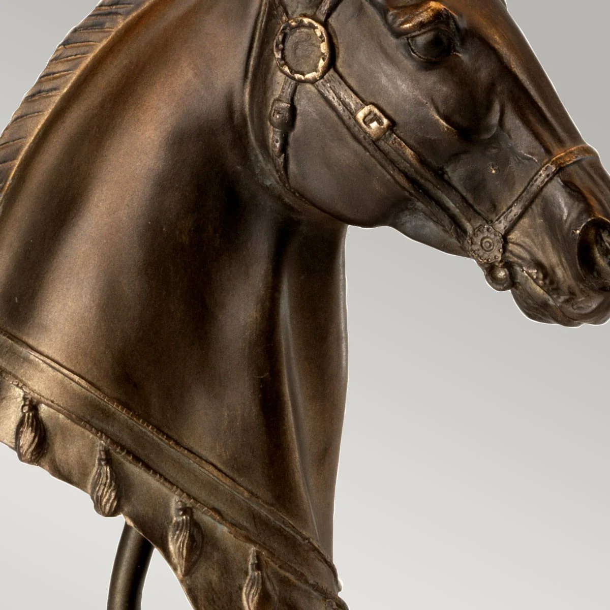 Eclipse 1-flammige Tischlampe mit konischem, quadratischem Schirm, Bronzepatina mit natürlichem Schirm - Image 2