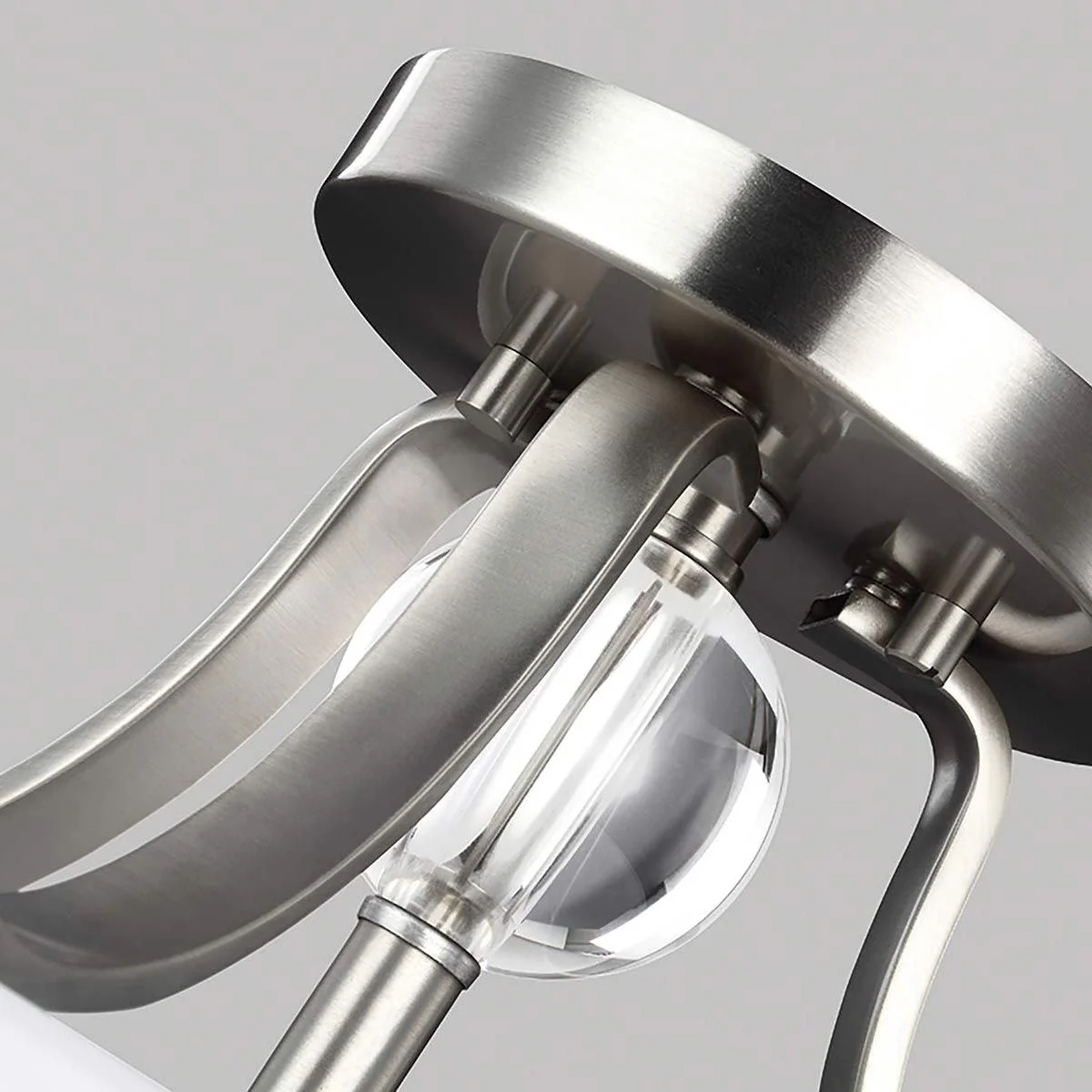 Evington 2-flammige Halbdeckenleuchte, Satin-Nickel - Image 2