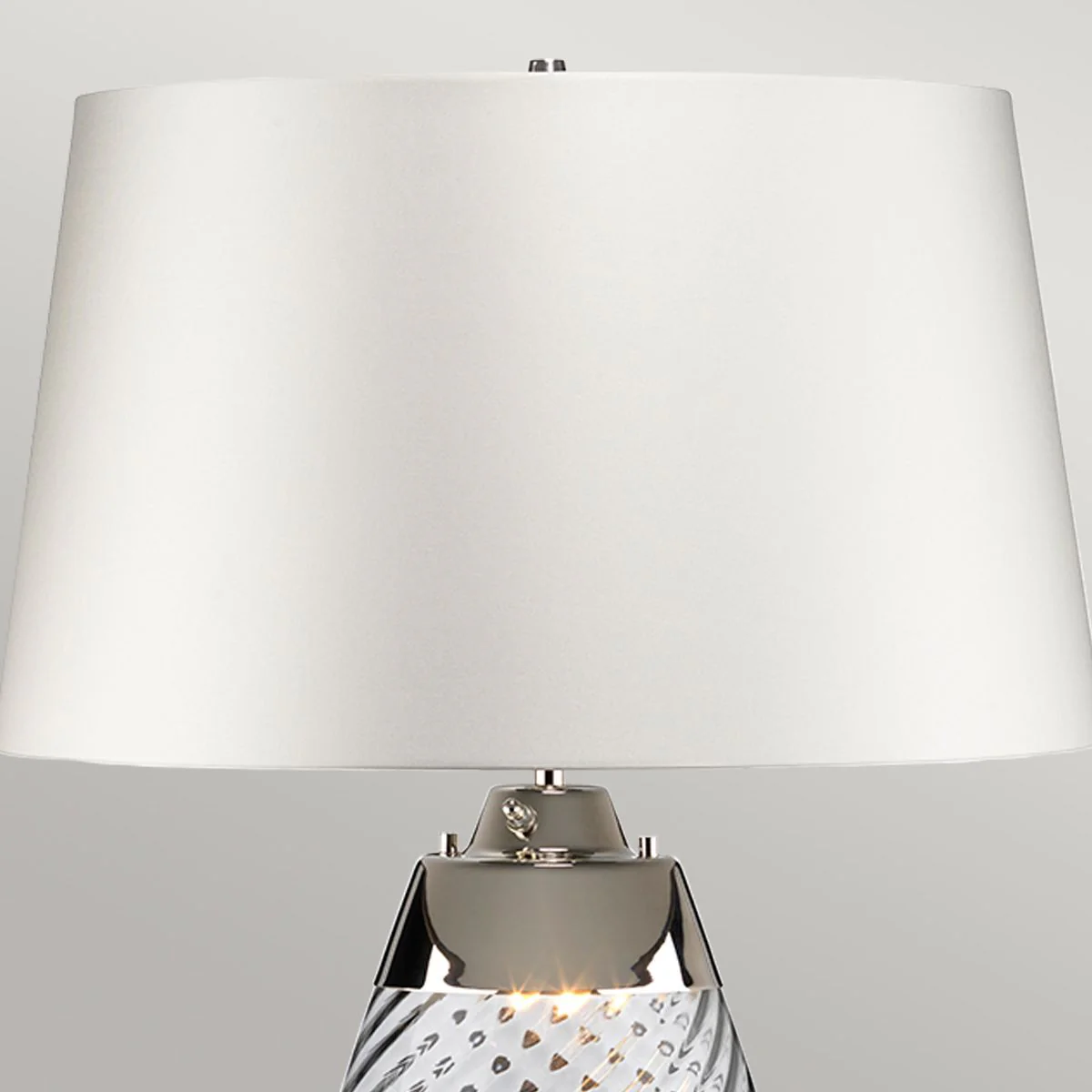 Kleine blaue Tischlampe Lena mit 2 Lichtern und cremefarbenem Schirm - Blau getöntes Glas / cremefarbener Schirm - Image 3