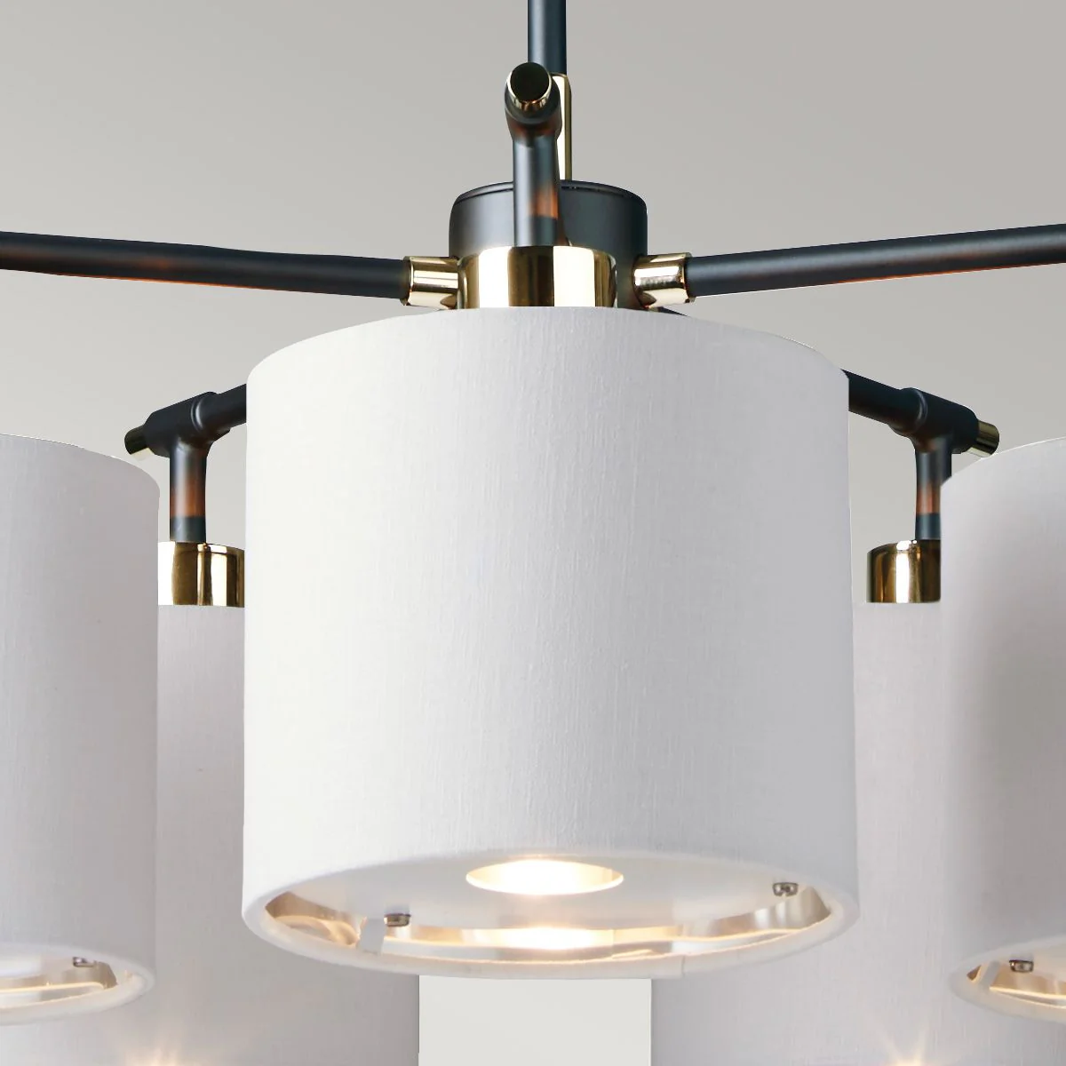 Kronleuchter Balance 5-flammig, Schwarz/poliertes Nickel, weißer Schirm - Image 3