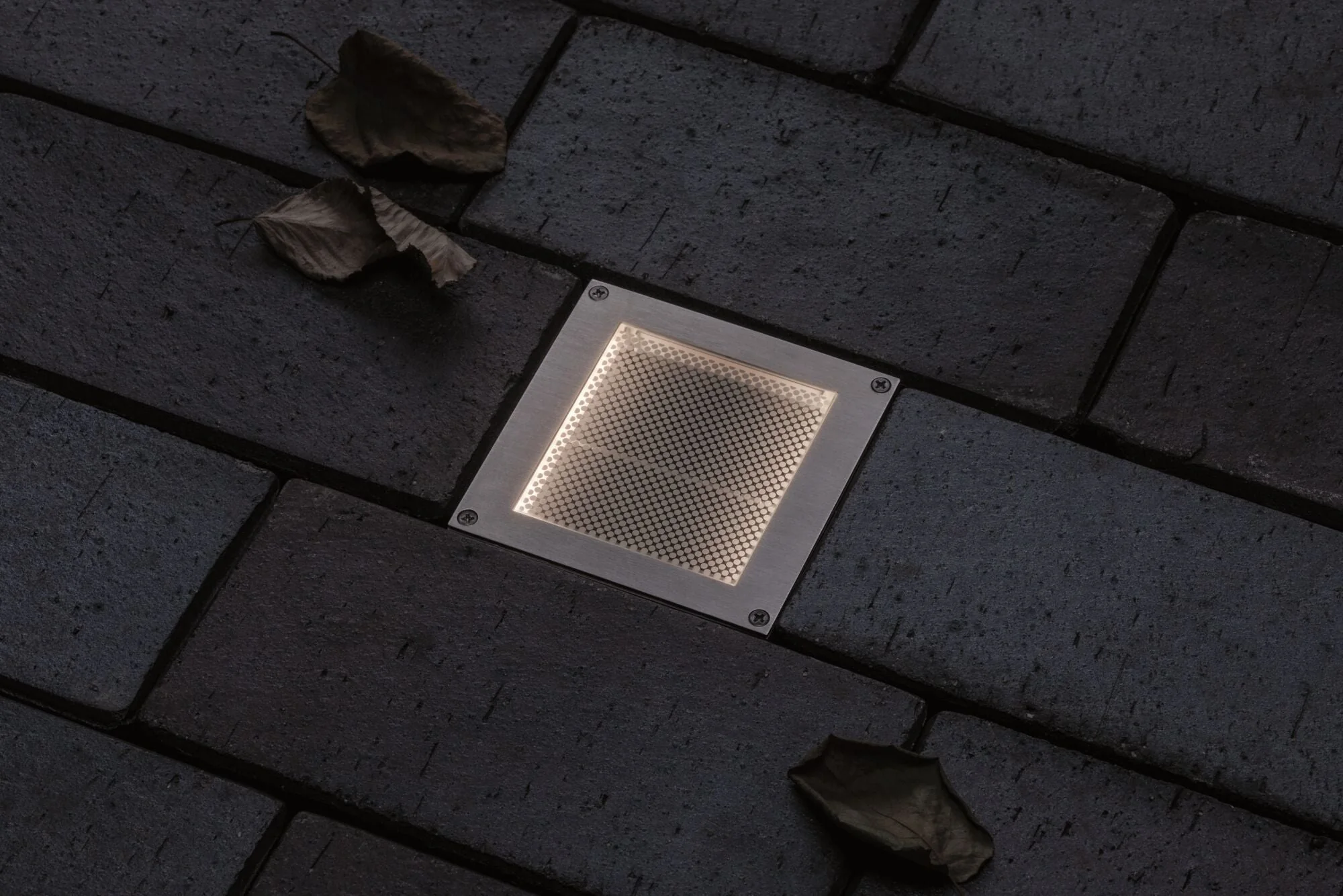 LED Bodeneinbauleuchte Brick Bewegungsmelder IP67 100x100mm 3000K 0,8W 25lm 230V Alu/Grau Metall/Edelstahl - Image 5