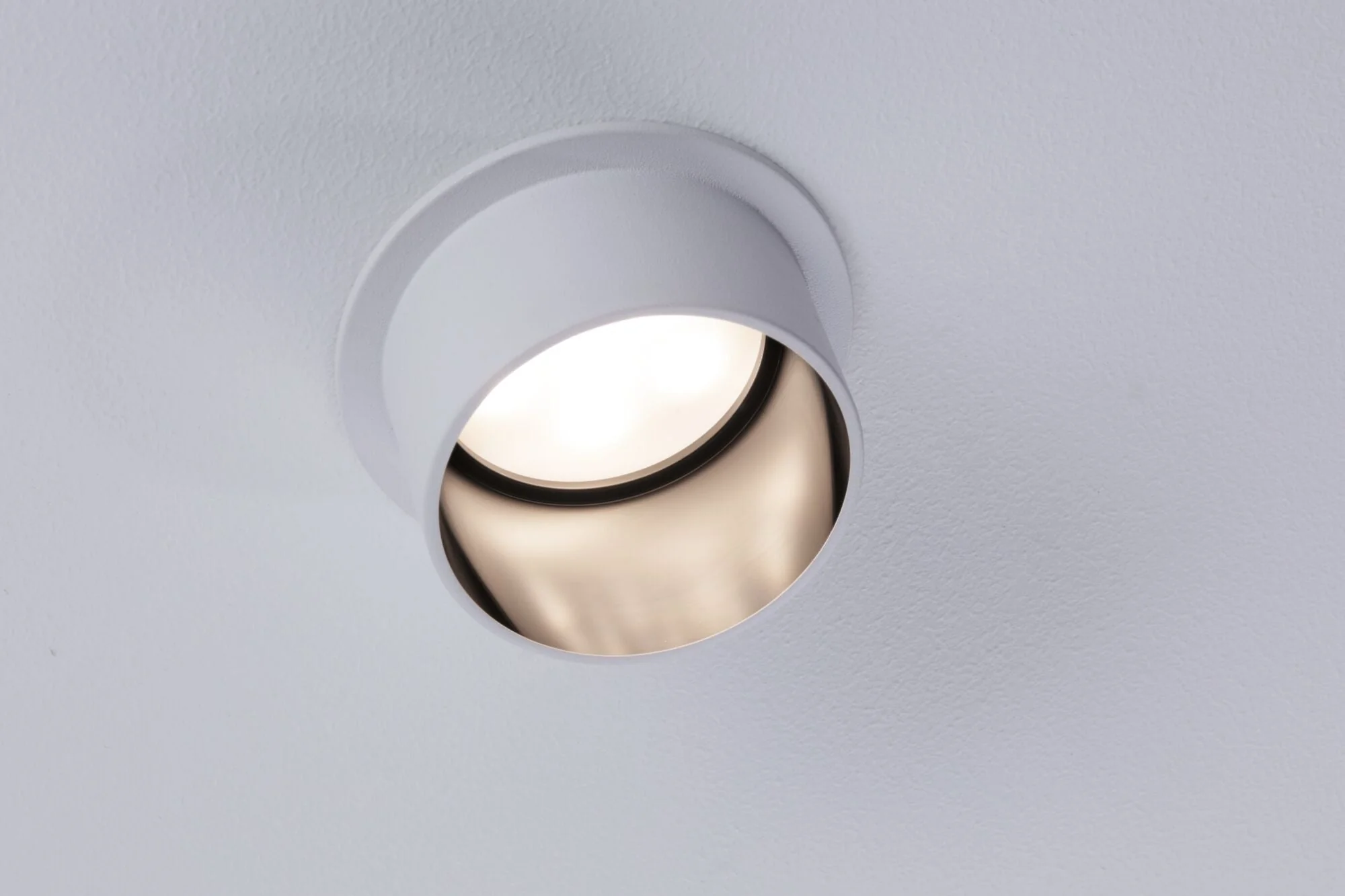 LED Einbauleuchte Gil Coin IP44 rund 68mm Coin 6W 470lm 230V dimmbar 2700K Weiß matt/Eisen gebürstet - Image 4