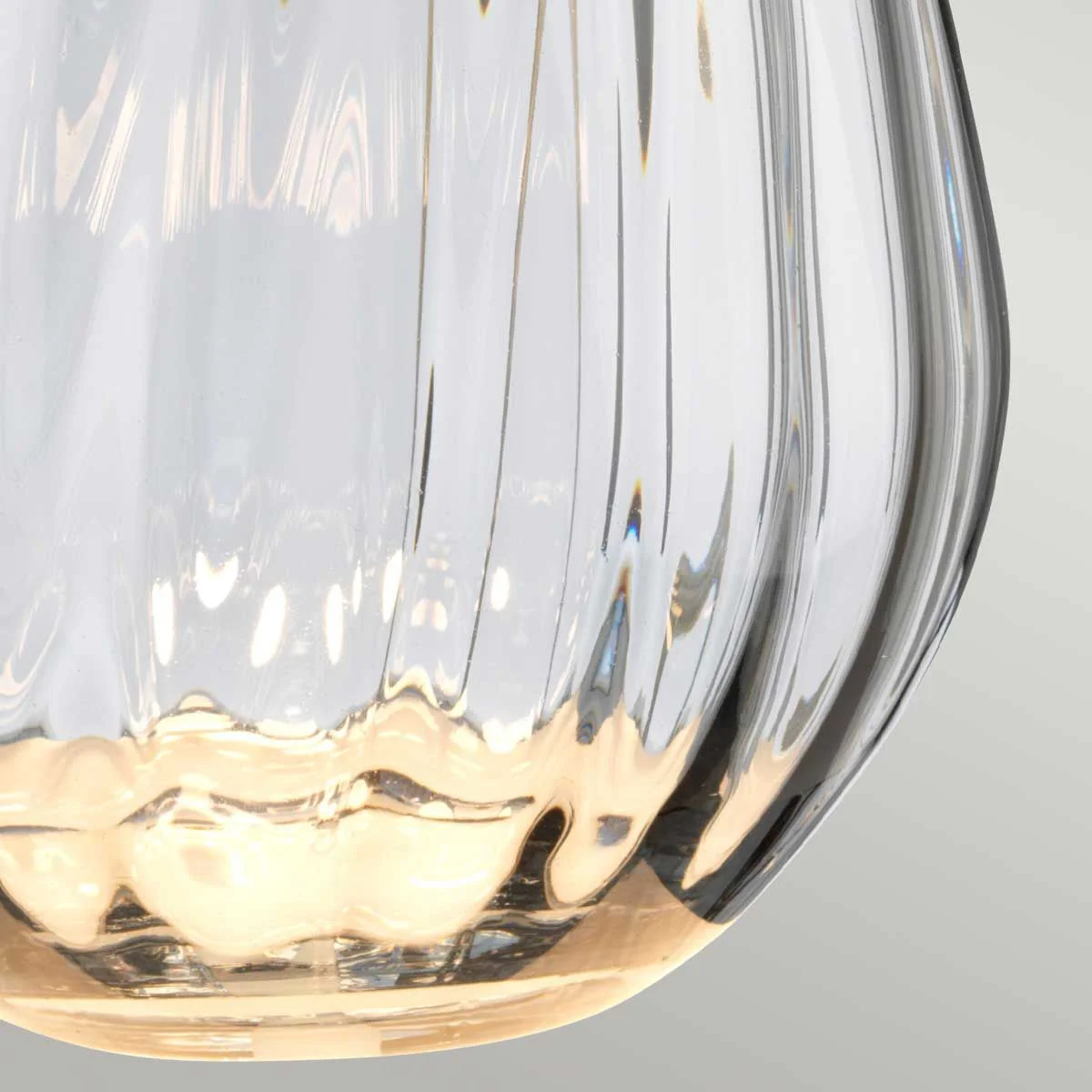 Lena 2-flammige kleine Tischlampe in Rauchoptik – Rauchgetöntes Glas/Schieferschirm - Image 4