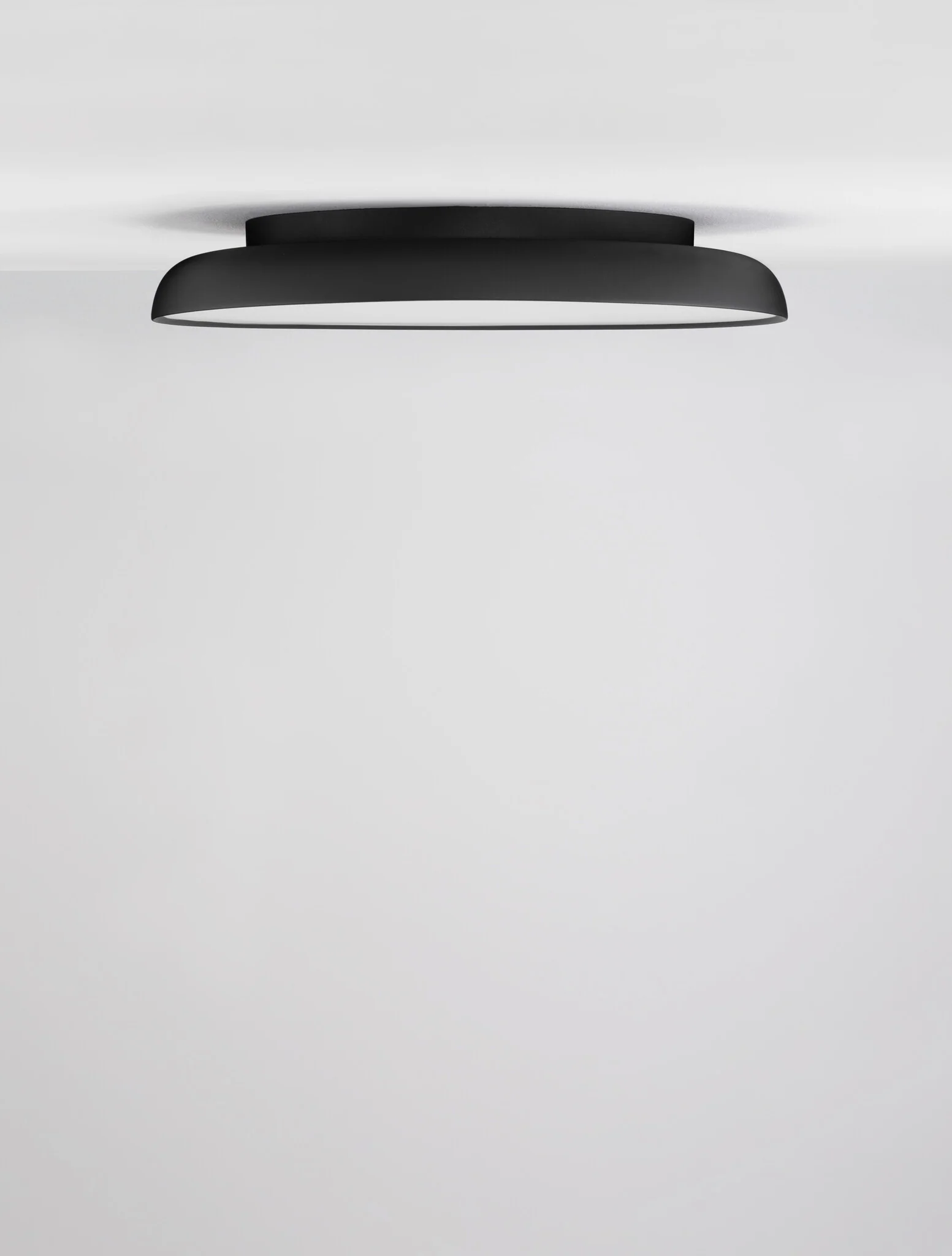 LINUS Deckenaufbauleuchte 50 Watt 600 mm 3000 Kelvin dimmbar