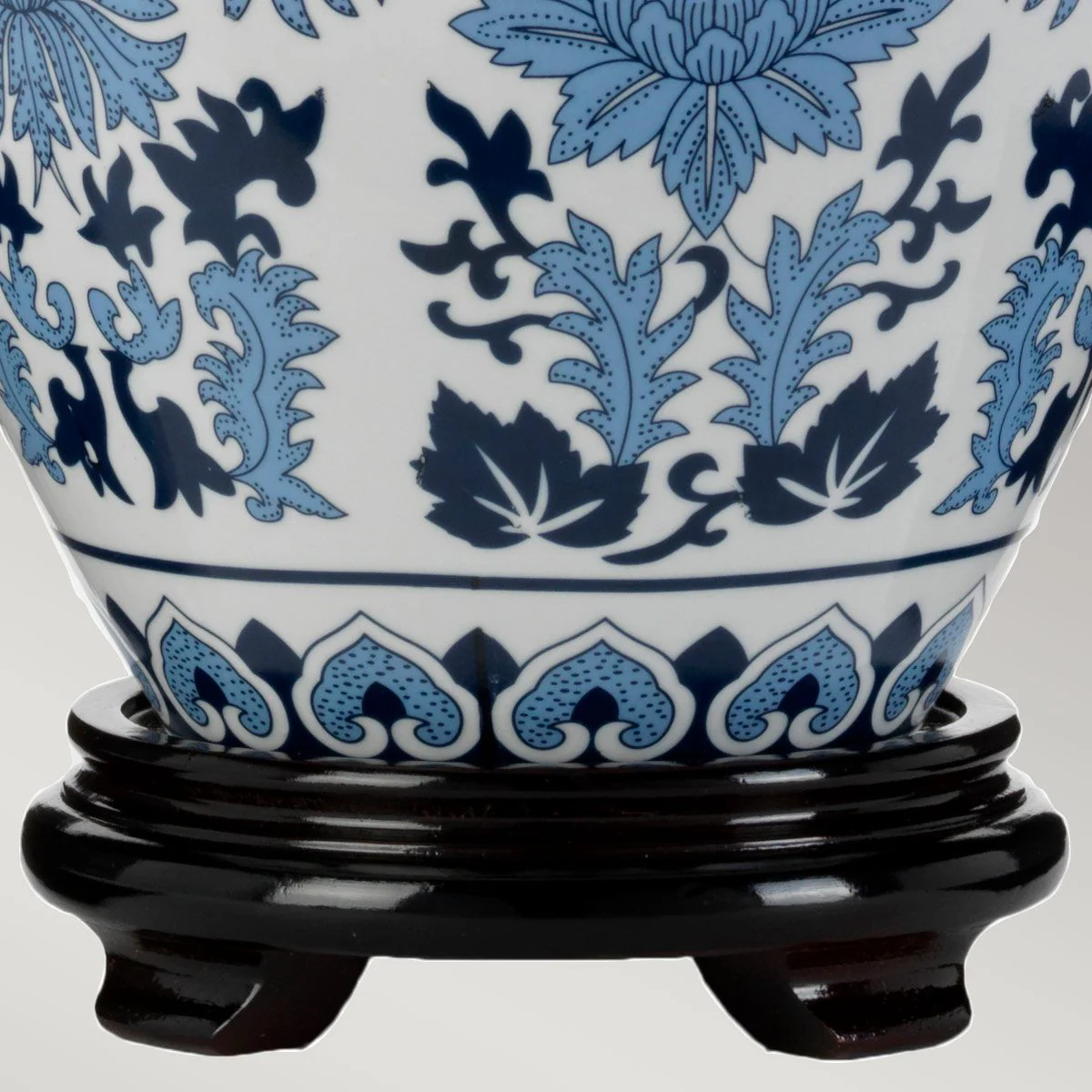 Linyi 1-flammige Tischlampe mit hohem Empire-Schirm - Blau und Weiß mit elfenbeinfarbenem Schirm - Image 5