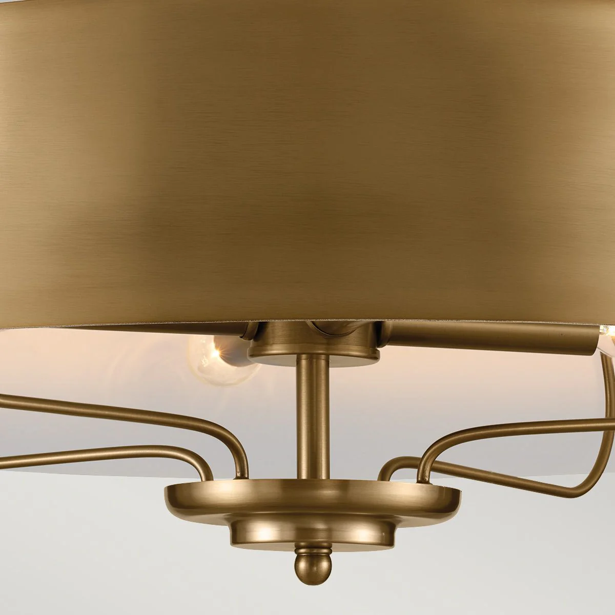 Luella 4lt Pendelleuchte mit zwei Halterungen, gebürstetes Naturmessing - Image 5