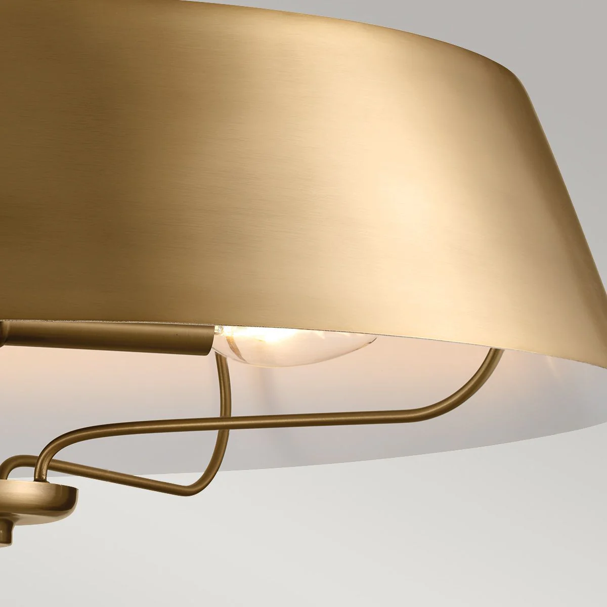 Luella 4lt Pendelleuchte mit zwei Halterungen, gebürstetes Naturmessing - Image 7