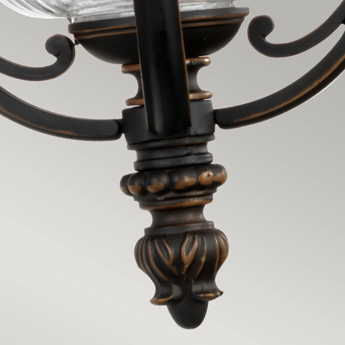 Luverne 1-flammige mittelgroße Wandlaterne - geriebene Bronze - Image 6