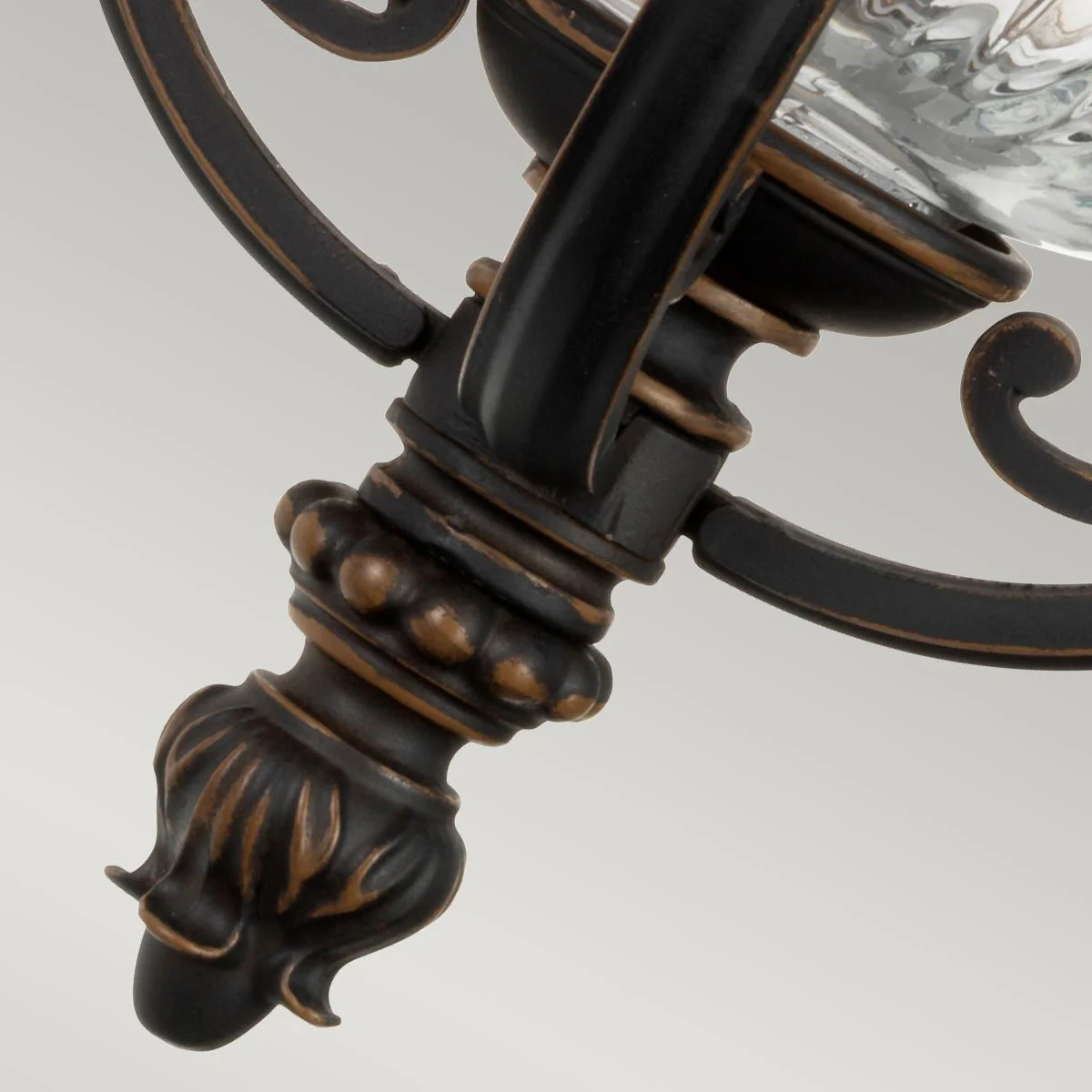 Luverne Kleine Wandlaterne mit 1 Licht - geriebene Bronze - Image 5