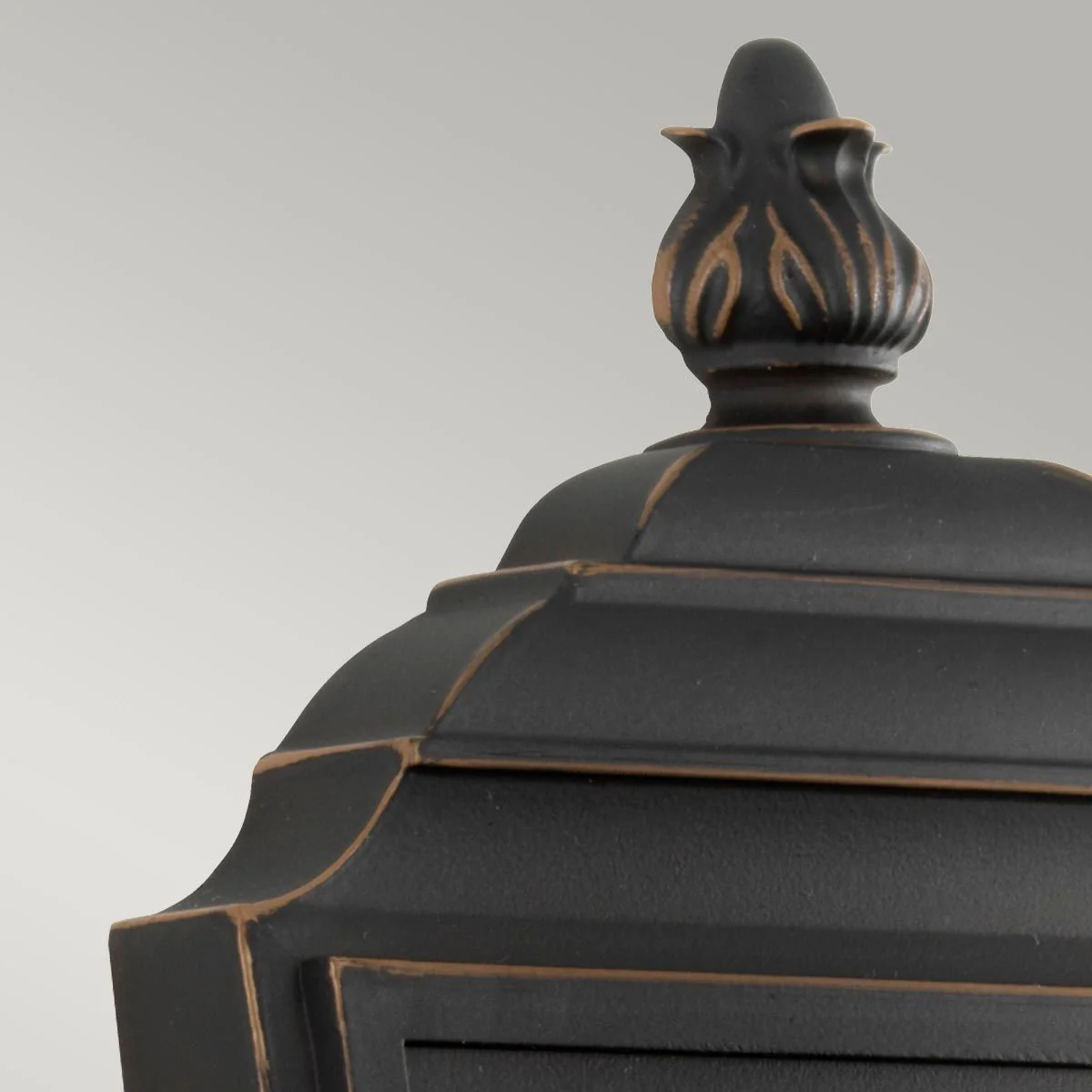 Luverne Kleine Wandlaterne mit 1 Licht - geriebene Bronze - Image 6