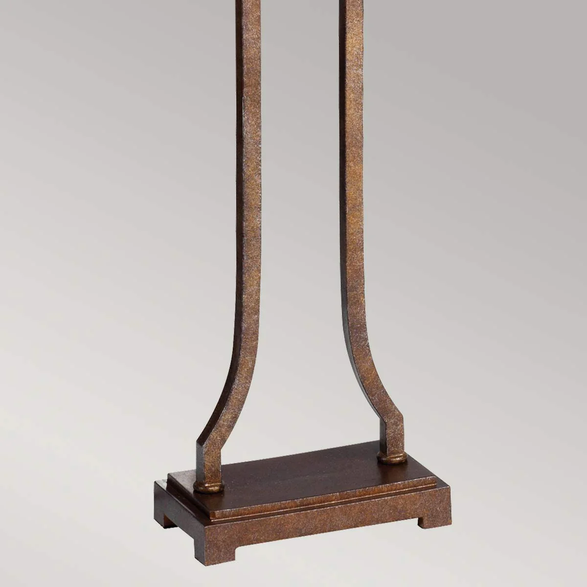 Marcella 1-flammige Stehlampe - Britische Bronze/Oxidierte Bronze mit hellgoldenem Schirm - Image 4