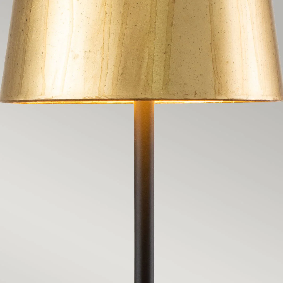 Noma Luxe Tischlampe mit 1 Licht, Blattgold, Schwarz und Silber, Schirm aus glasiertem Blattgold - Image 3