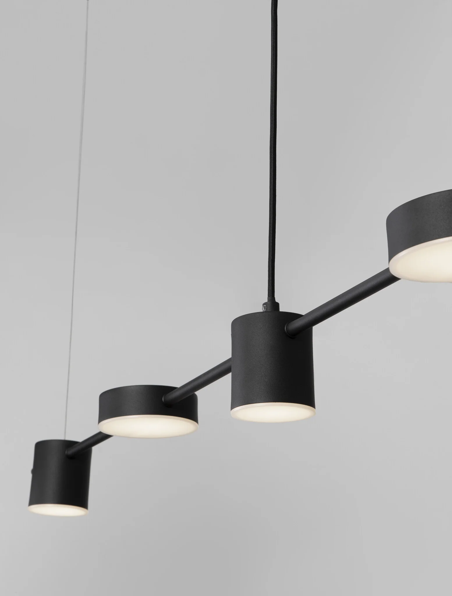 NORDIK Pendelleuchte 29 Watt 1270 mm 3000 Kelvin dimmbar - Image 3