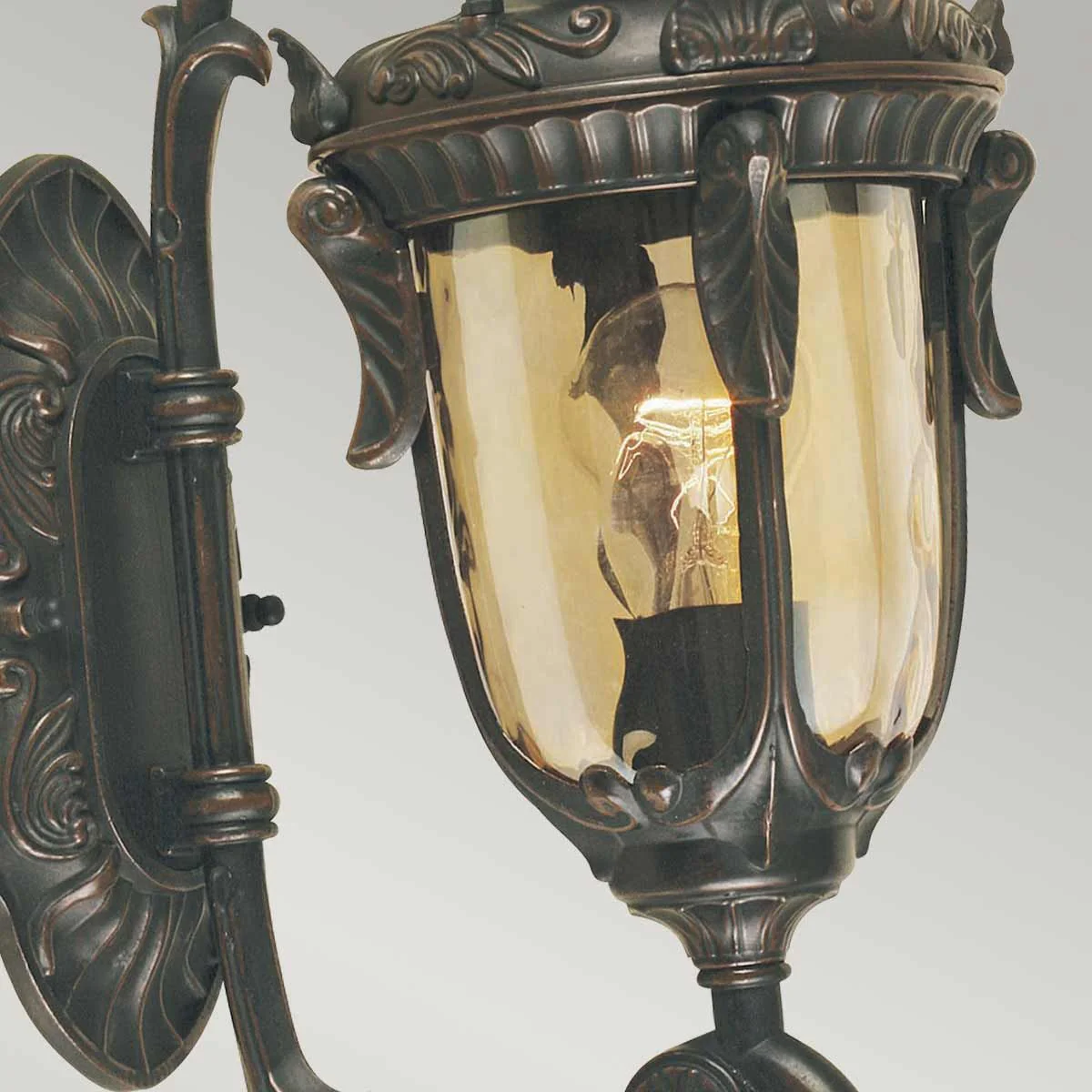 Philadelphia 1-flammige kleine Wandlaterne - Altbronze - Image 4