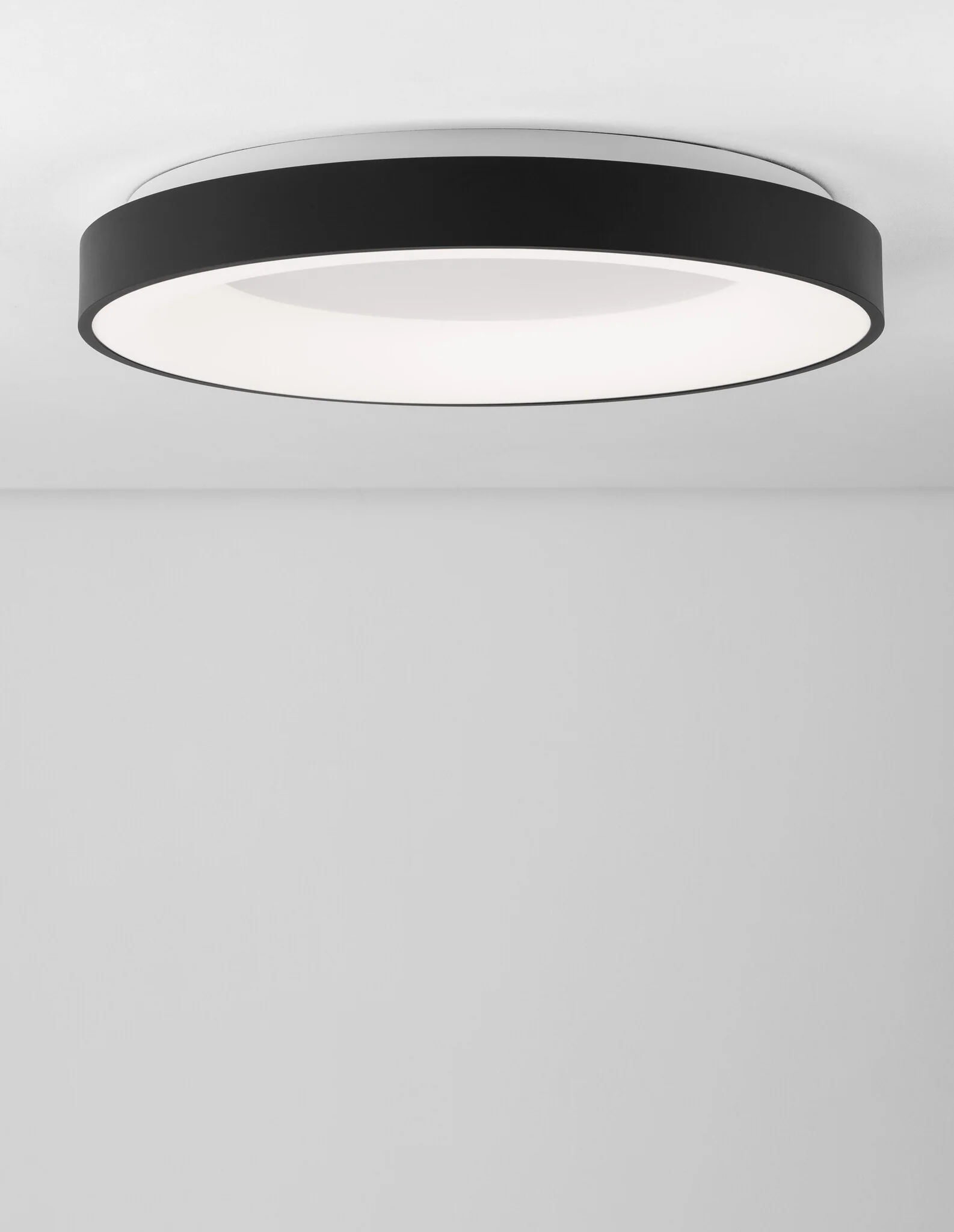 RANDO THIN Deckenaufbauleuchte 50 Watt 600 mm 3000 Kelvin dimmbar - Image 3