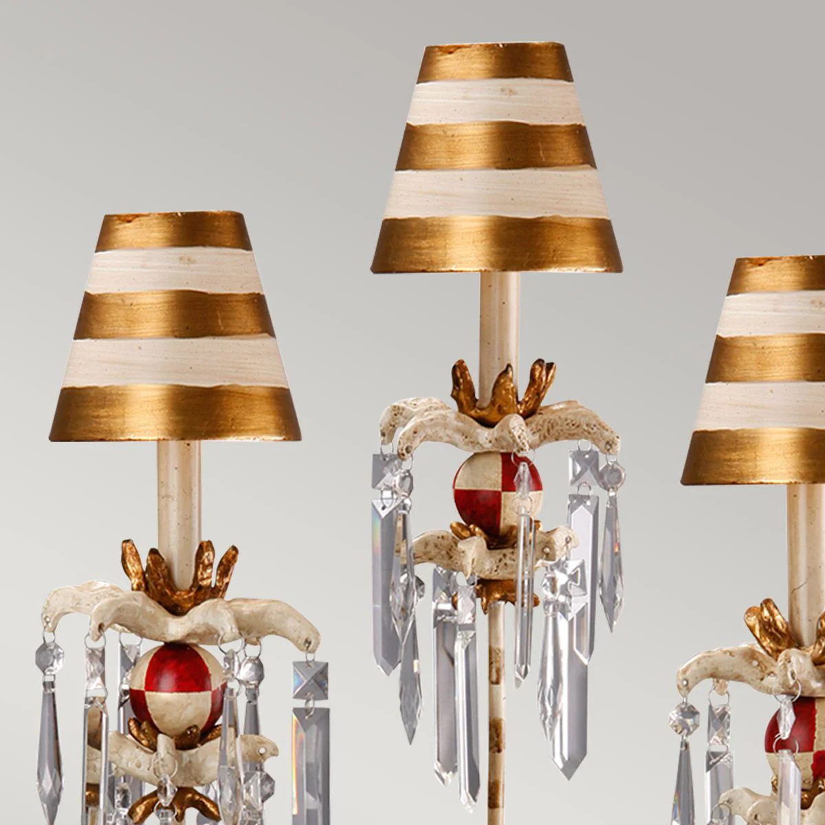 Tischlampe Birdland mit 3 Armen, Creme und Gold mit creme- und goldgestreiftem Schirm - Image 5