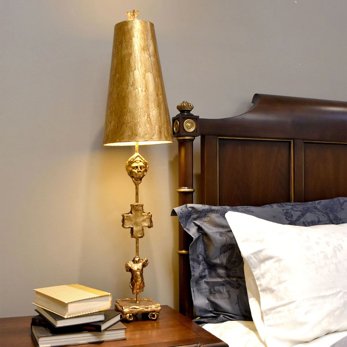 Tischlampe „Fragment“ mit 1 Licht, gealtertes Gold mit Blattgold und Schirm aus Umbraglasur - Image 2