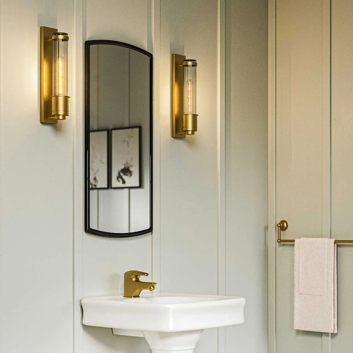 Wellington Wandleuchte 1-flammig IP44 – Aged Brass - Image 2