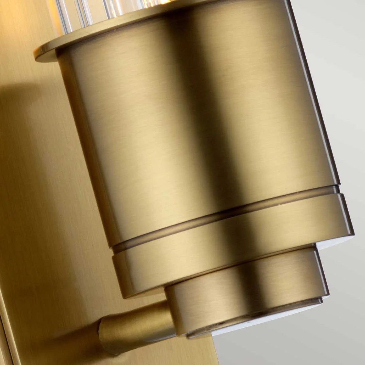 Wellington Wandleuchte 1-flammig IP44 – Aged Brass - Image 5